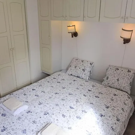 Apartament Robin Des Bois B 15 By Interhome *